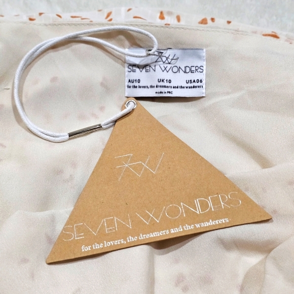 Seven Wonders White Draped Mini Skirt w/ Polkadot Hem ✦ Side Zip ✦ Spring Style - Picture 8 of 13